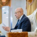 وزير الصيد يقوم بجولة تفقدية في الوكالة الوطنية للشؤون البحرية