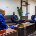 آلاف الموظفين يشاركون في انتخابات التمثيل النقابي من خلال 822 مكتباً للتصويت.