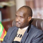 وزير الصحة يدعو إلى تعزيز خدمات الطوارئ وتوسيع نطاق الخدمات الصحية