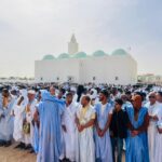 ولد عبد العزيز يتمسك بالبقاء في السجن حتى يُسمح له بتلقي التعازي في منزله.